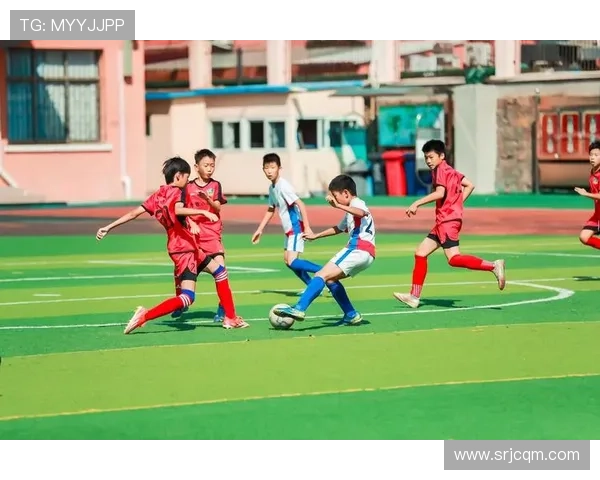 运动会足球明星闪耀赛场展现青春风采与团队精神